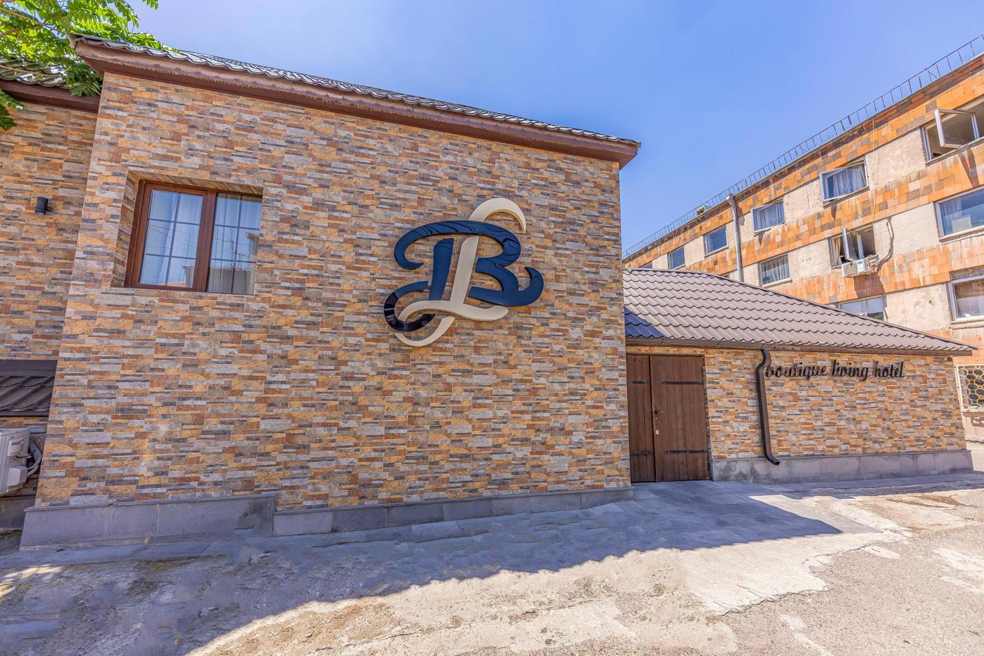 Boutique Living Hotel Erevan Esterno foto