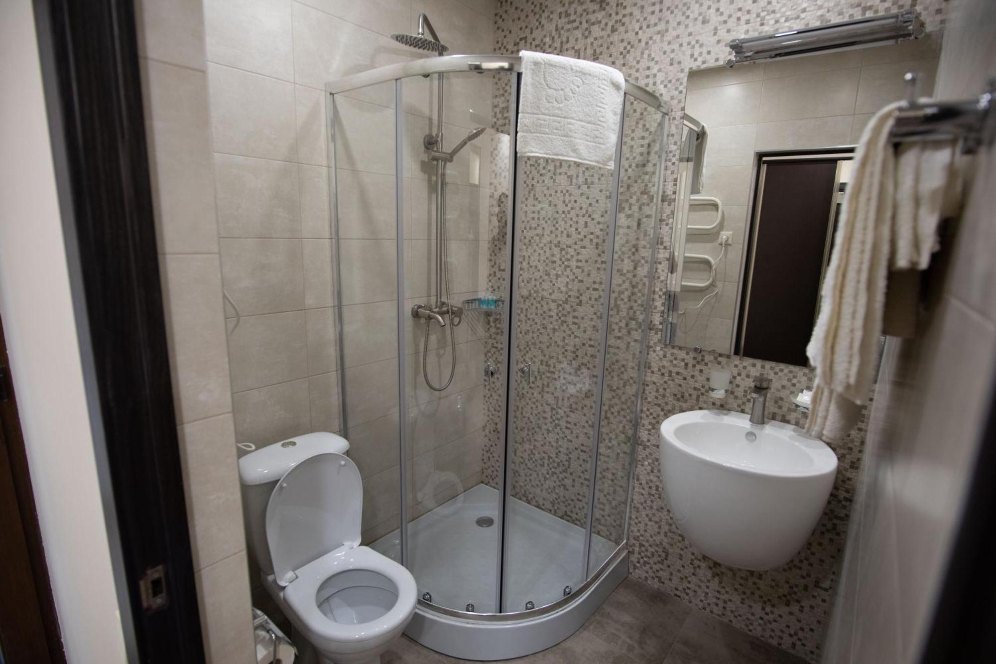 Boutique Living Hotel Erevan Esterno foto