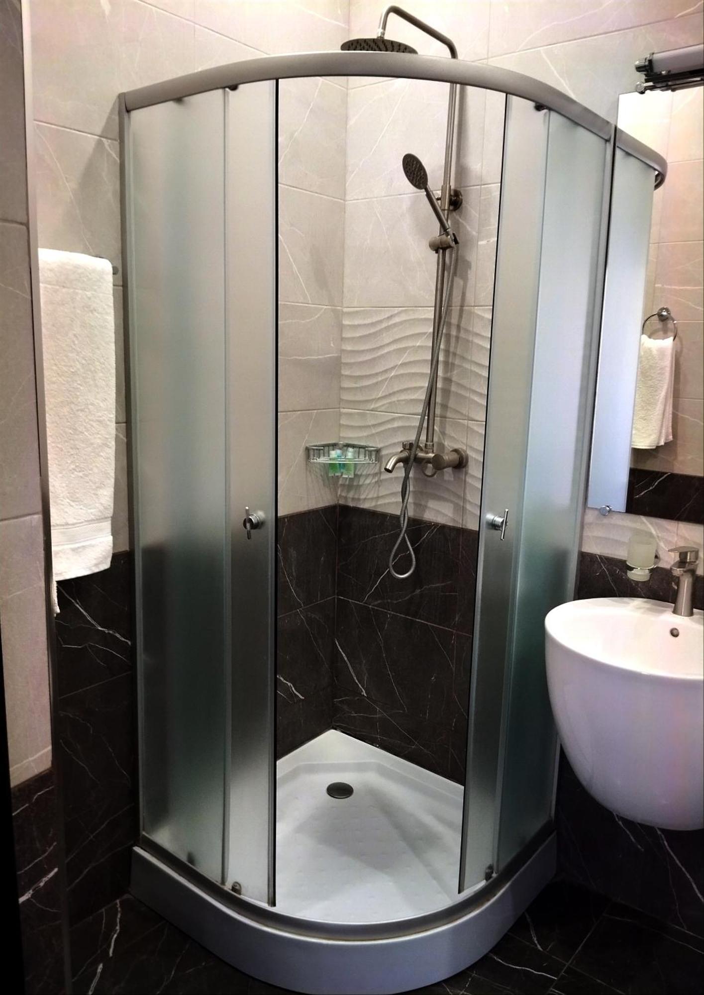 Boutique Living Hotel Erevan Esterno foto