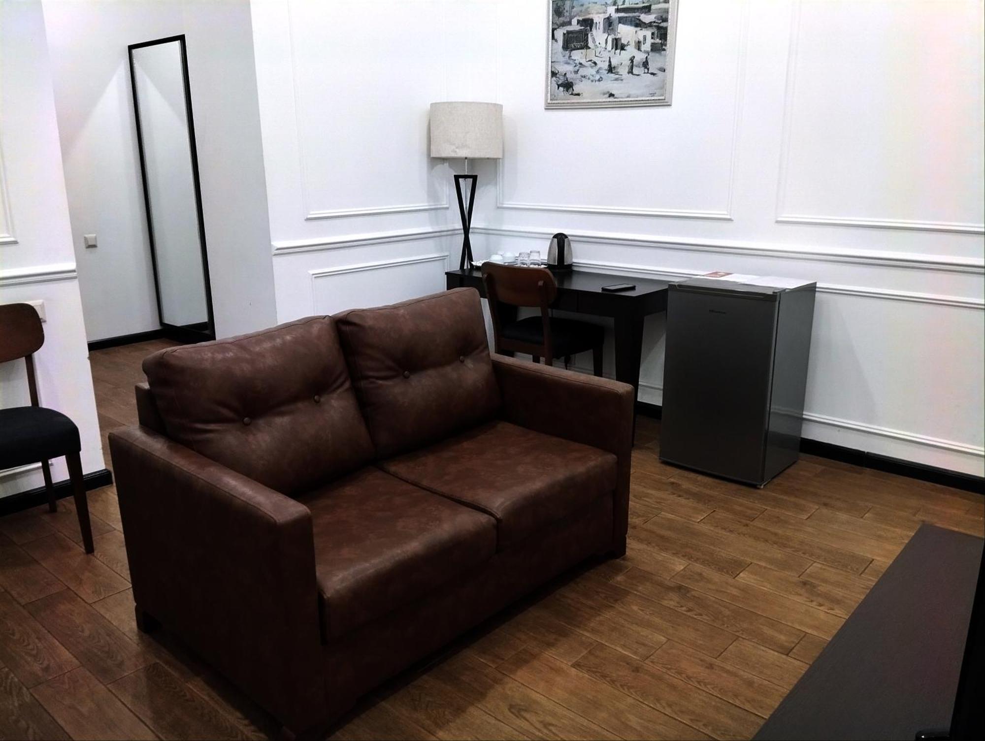 Boutique Living Hotel Erevan Esterno foto